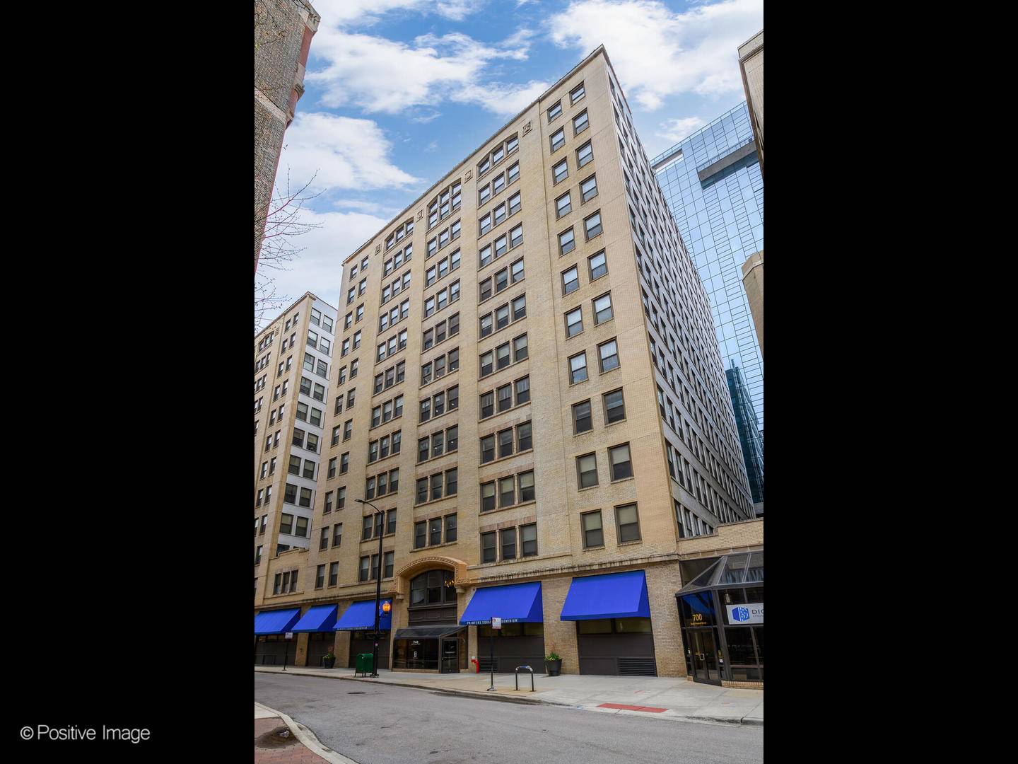 Chicago, IL 60605,740 S Federal ST #301