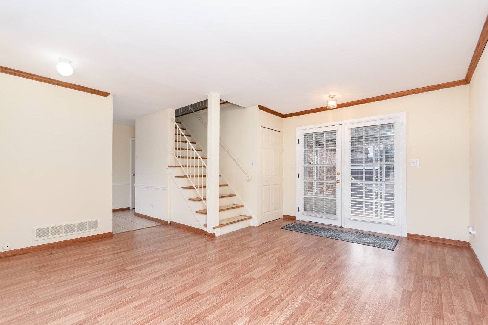 Villa Park, IL 60181,17W754 Standish LN