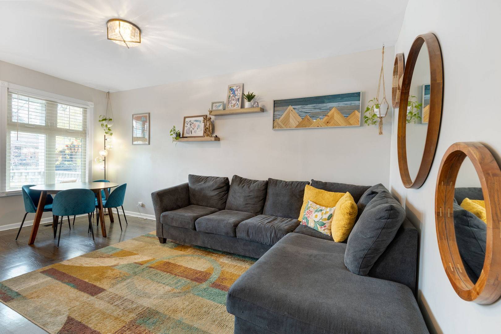 Chicago, IL 60651,3439 W Hirsch ST