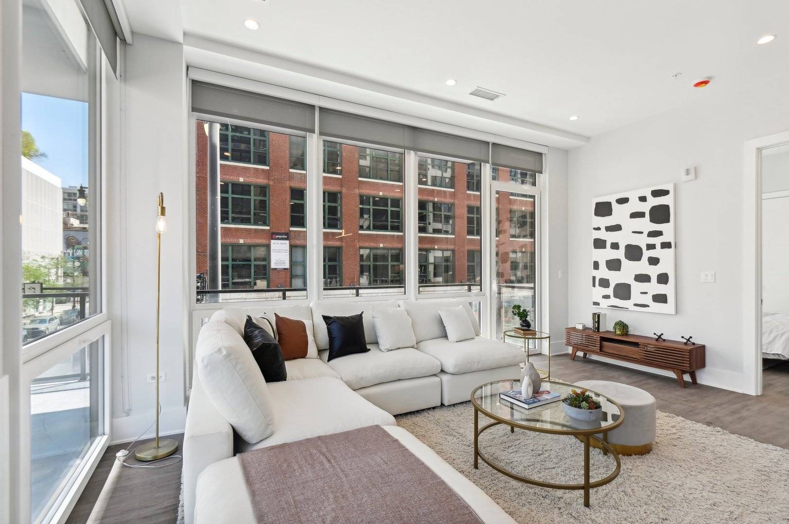 Chicago, IL 60607,812 W Adams ST #311