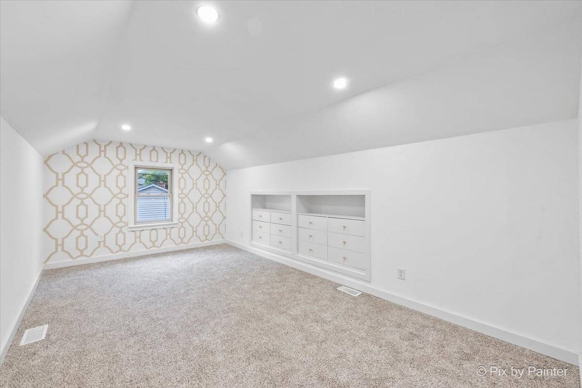 Mchenry, IL 60051,3019 W Lincoln RD