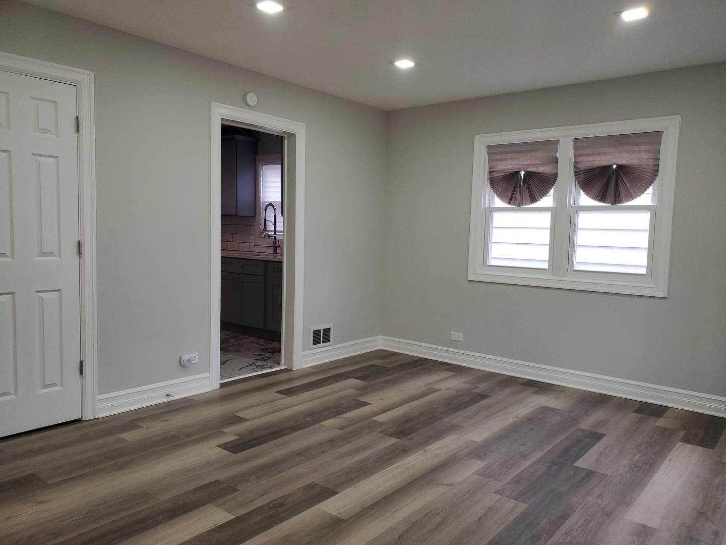 Harvey, IL 60426,14529 Clinton ST