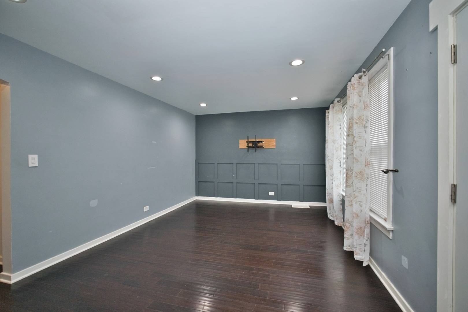 Stickney, IL 60402,4122 Clinton AVE