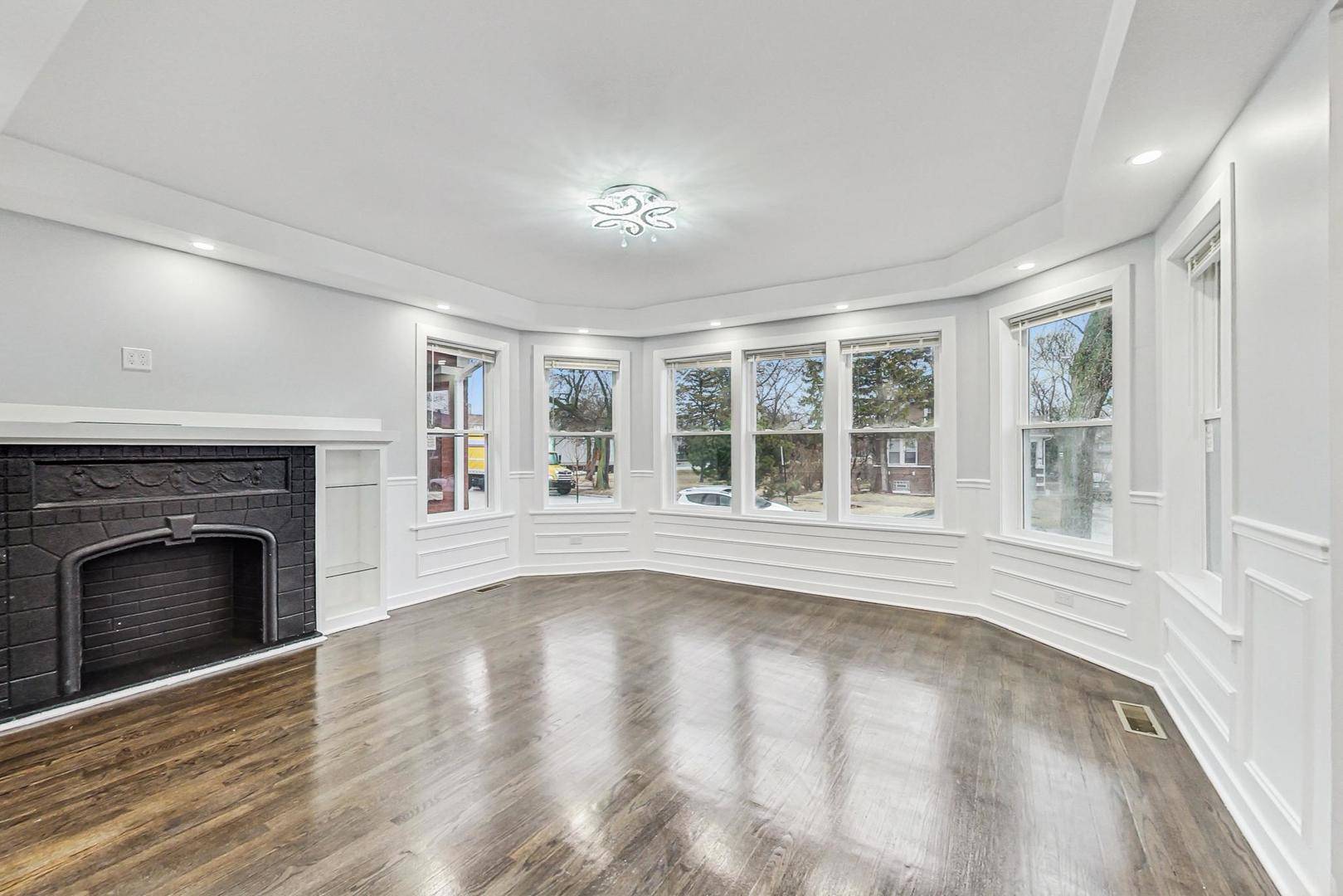 Chicago, IL 60620,8914 S Throop ST