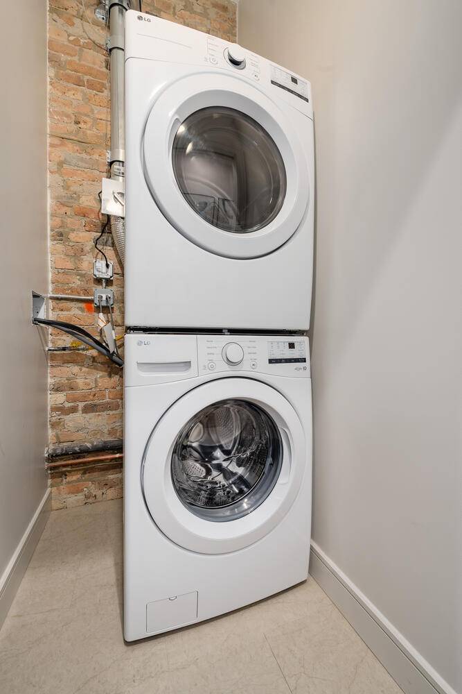 Chicago, IL 60614,1810 N Wells ST #103