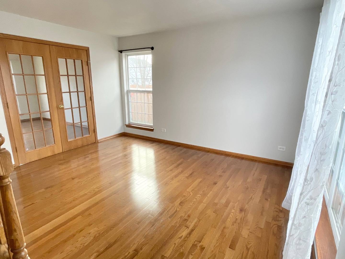 Carpentersville, IL 60110,1814 Van Dyke LN