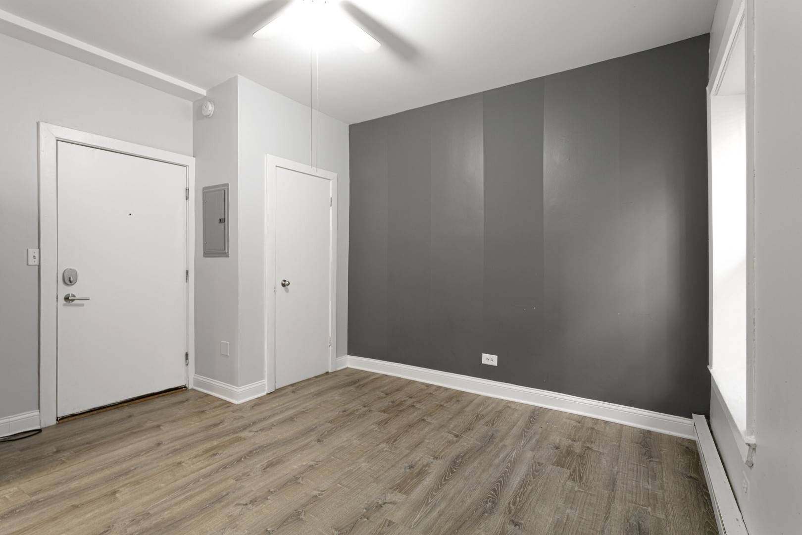 Chicago, IL 60626,1456 W Fargo AVE #104