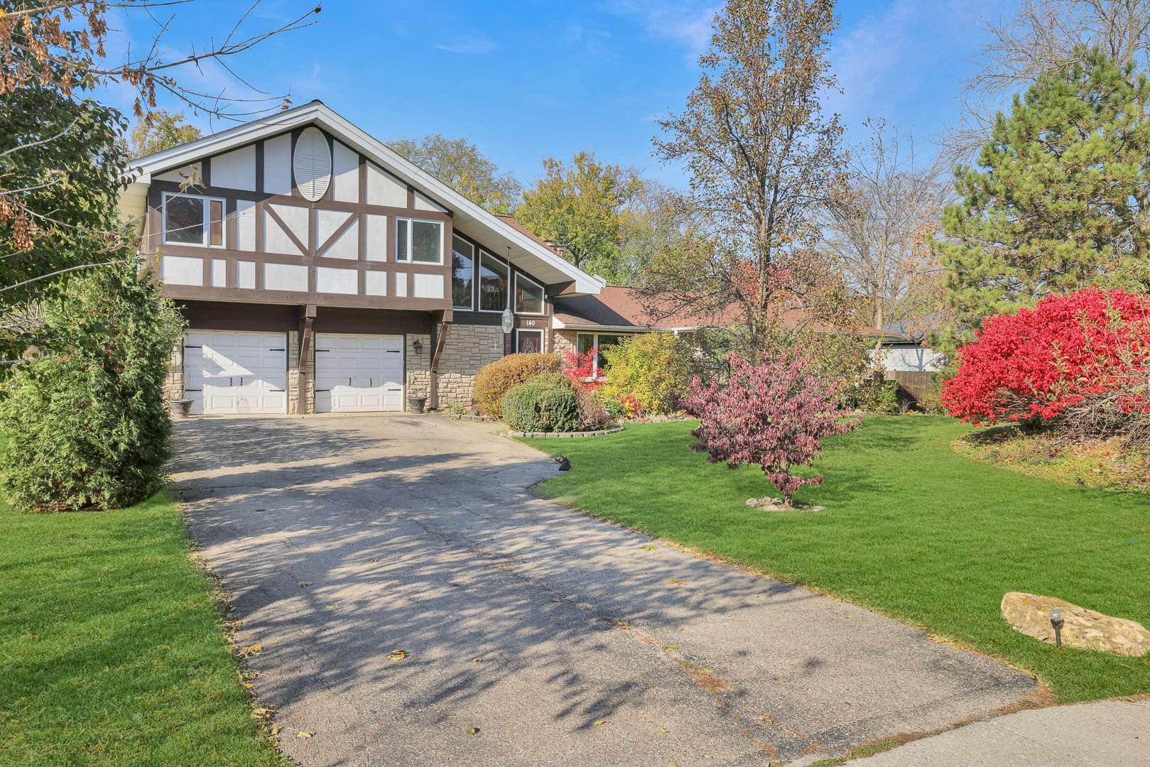 Medinah, IL 60157,Address not disclosed