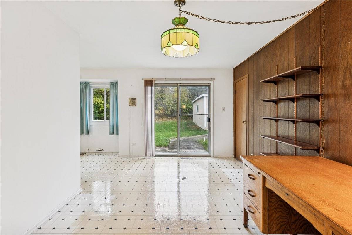 Hoffman Estates, IL 60169,1420 Cooper RD