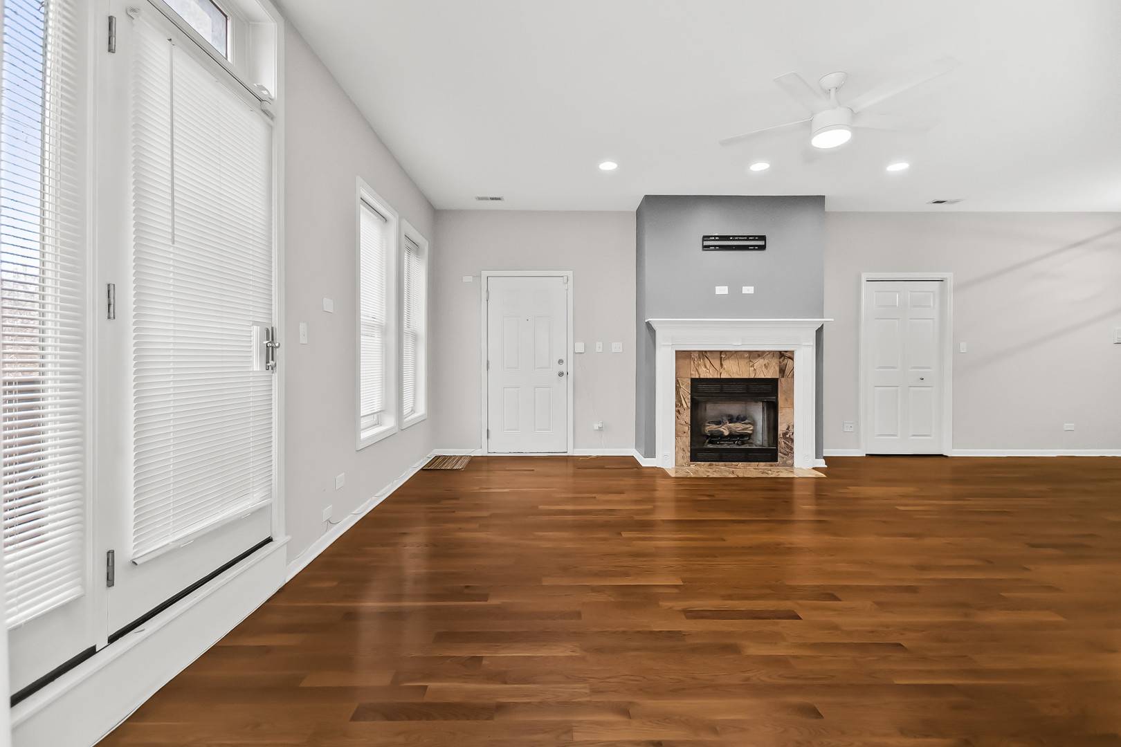 Chicago, IL 60653,3986 S Drexel BLVD #3N