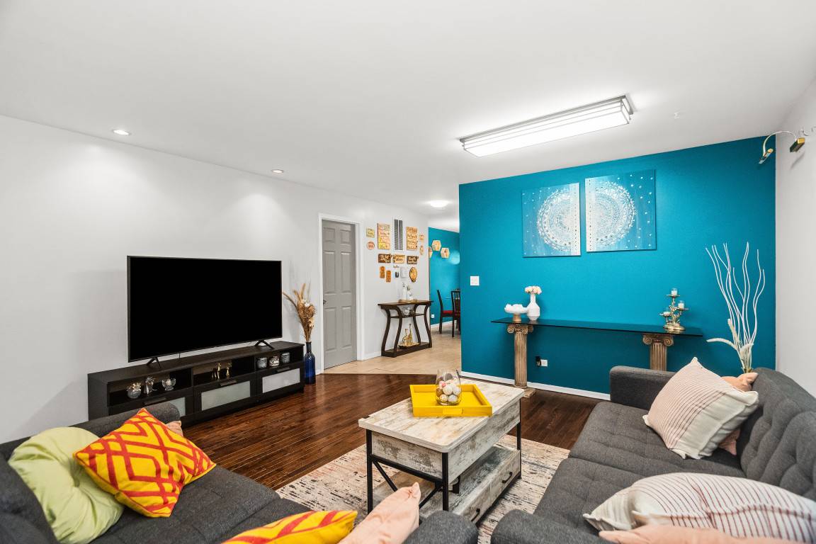 Evanston, IL 60201,1811 Lyons ST