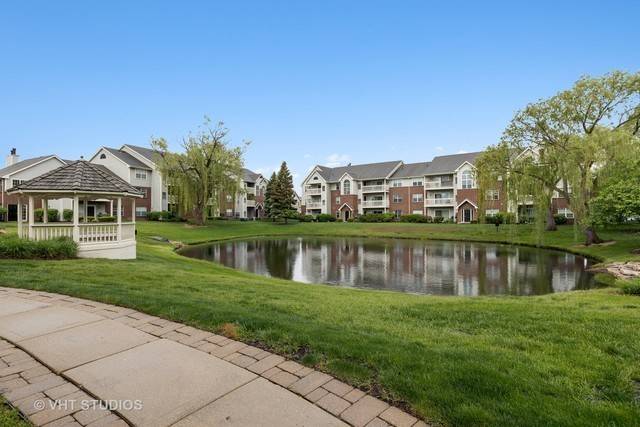 Wheaton, IL 60189,39 Kensington CIR #107