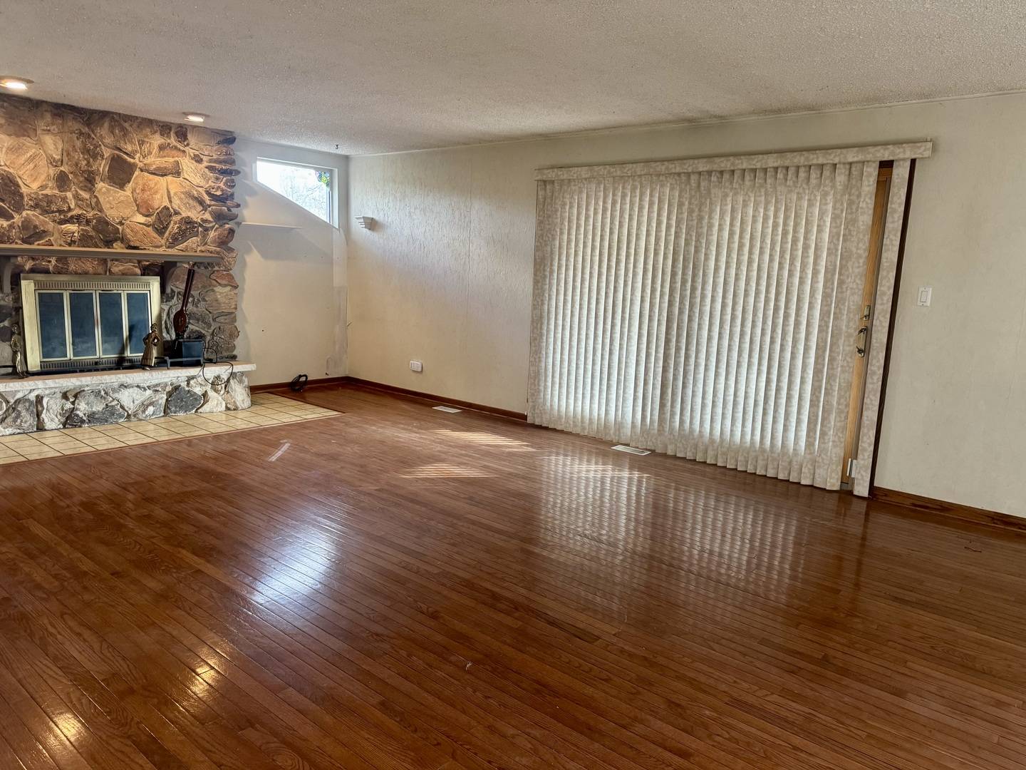 Crete, IL 60417,2939 E Hickory LN