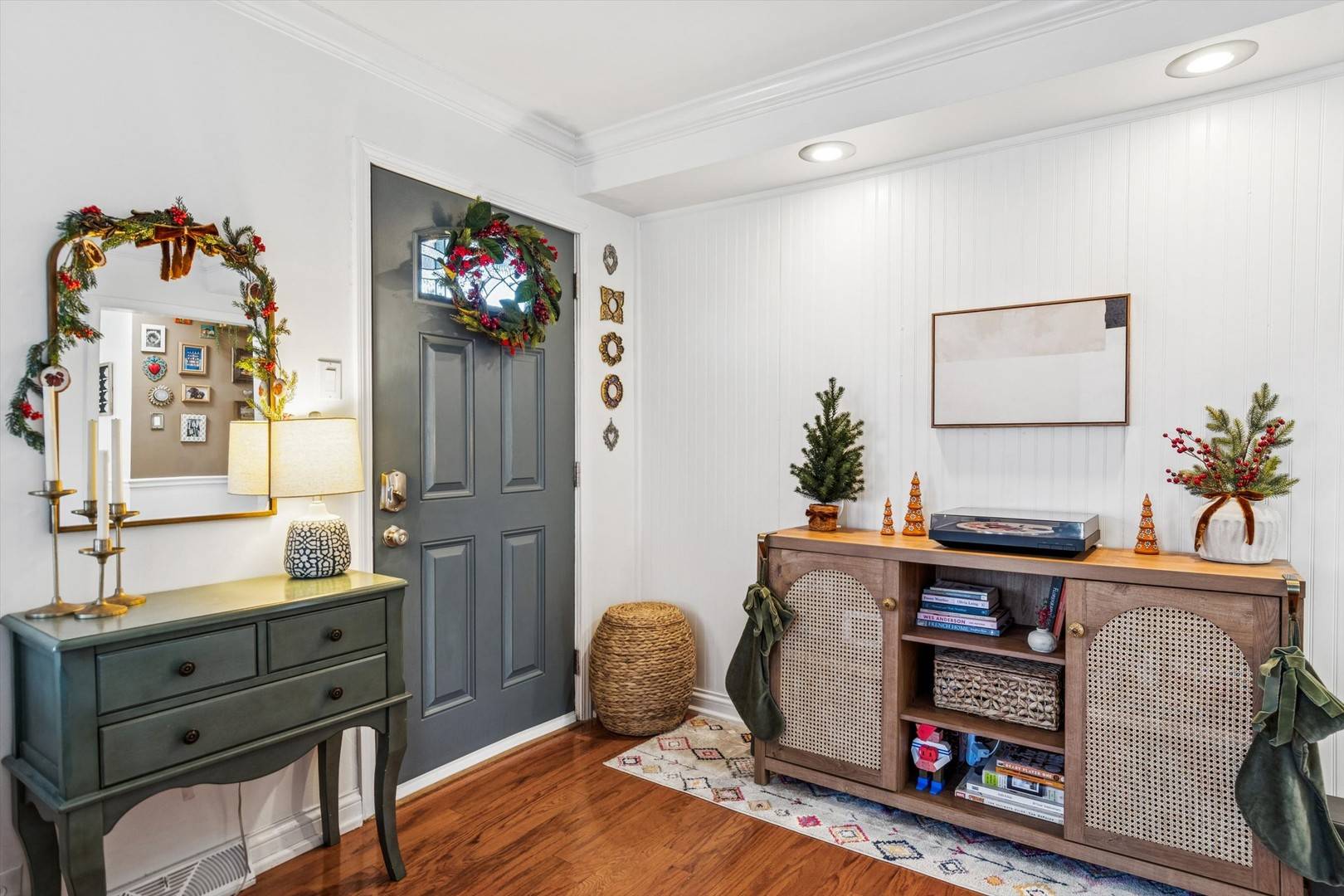 Darien, IL 60561,201 67th ST