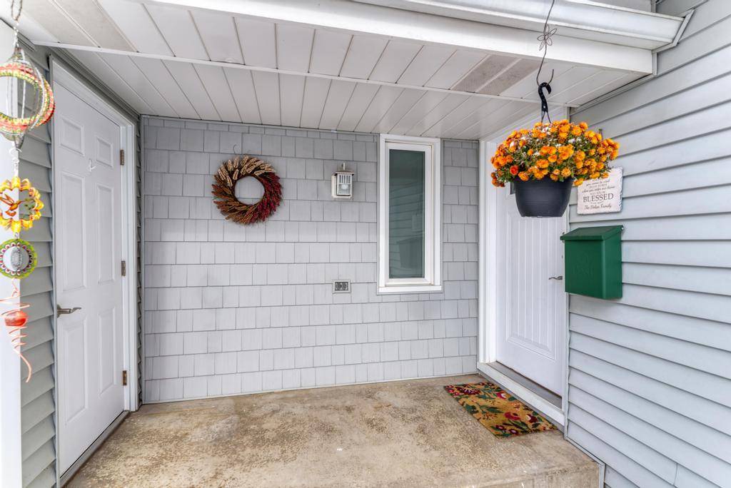 Arlington Heights, IL 60005,1010 W Haven DR