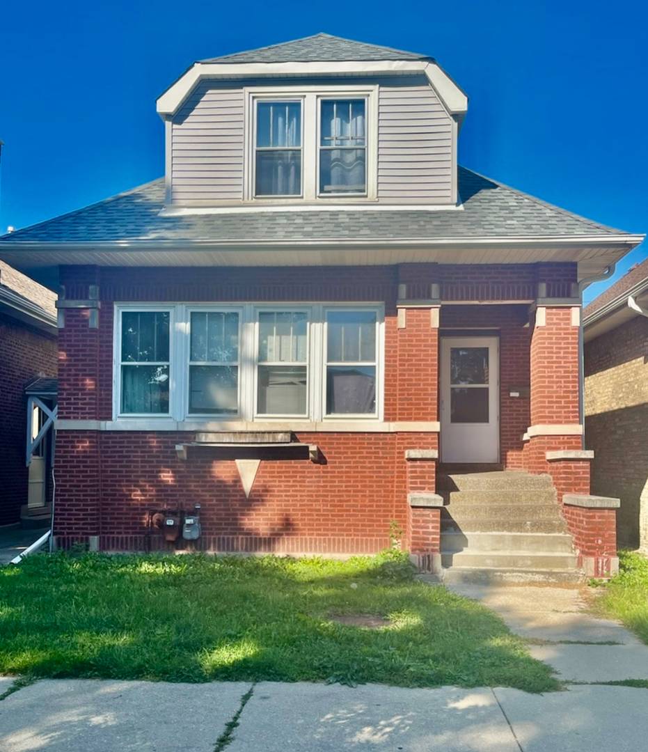 Chicago, IL 60634,4218 N Monitor AVE #2