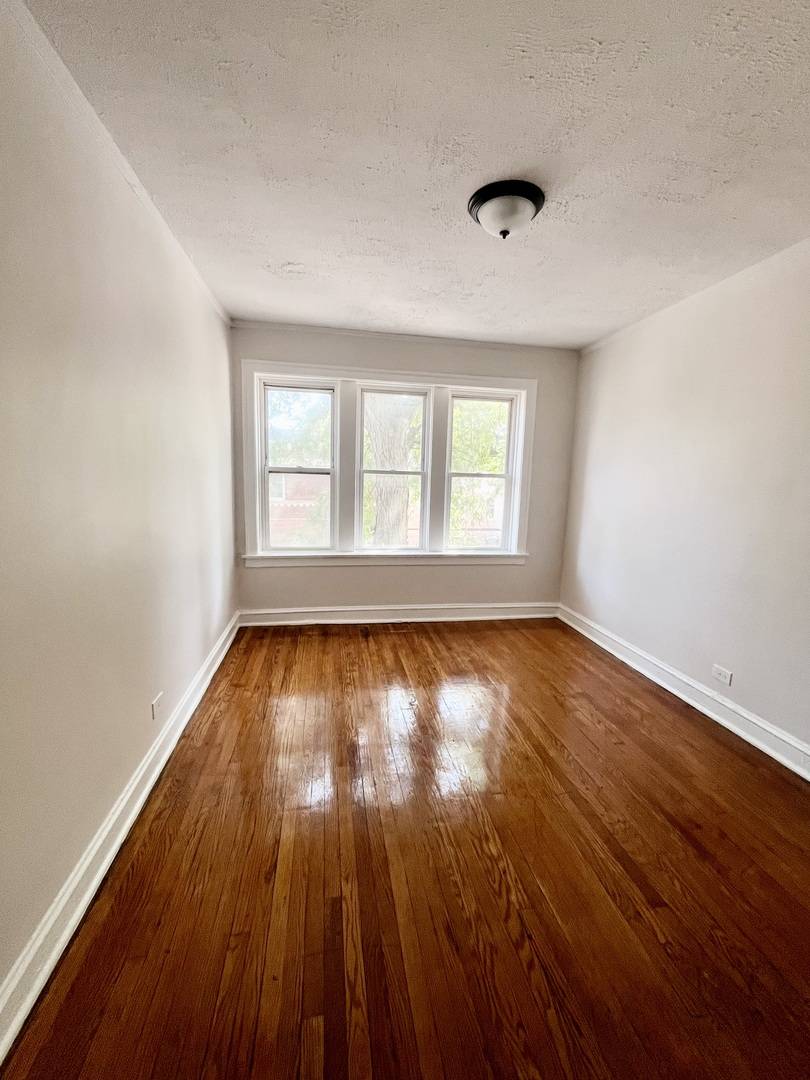 Chicago, IL 60651,1146 N Lawndale AVE #2