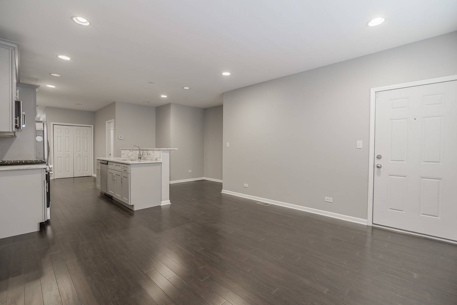 Chicago, IL 60608,1906 W 17th ST #1