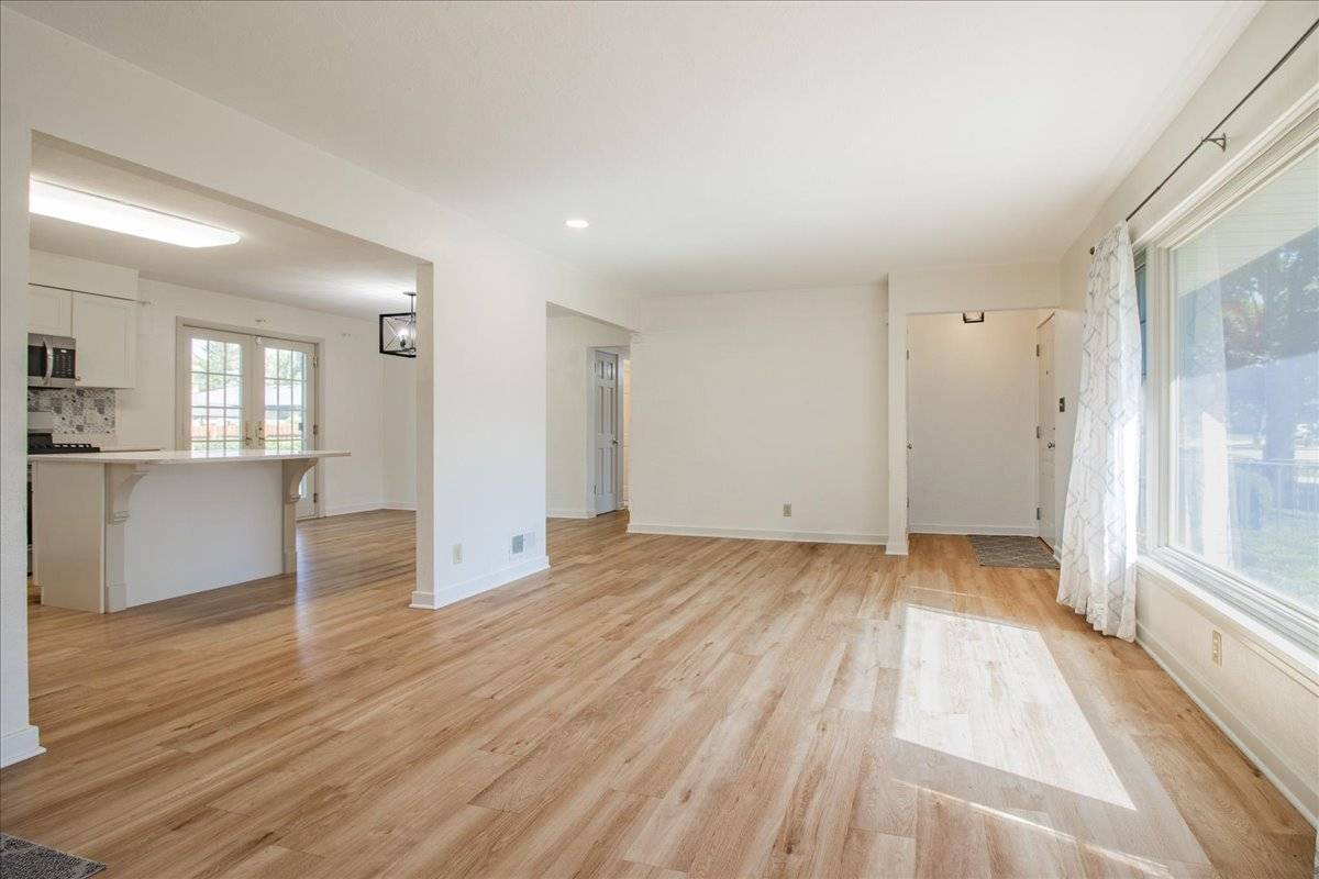 Joliet, IL 60435,1621 Mayfield AVE