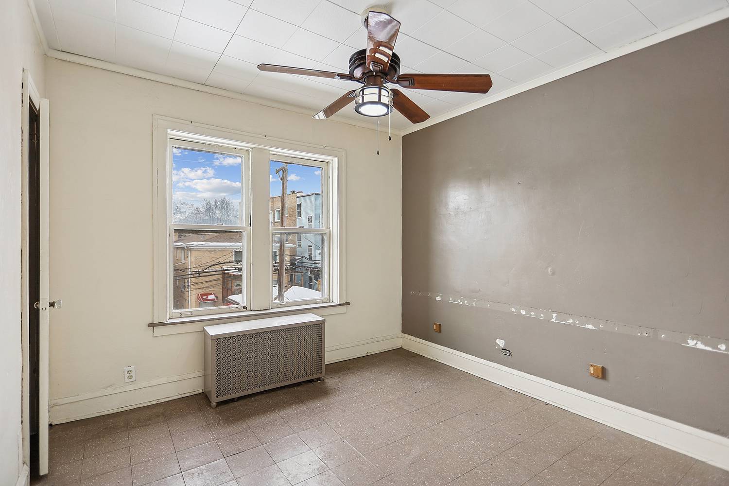 Chicago, IL 60645,6434 N Mozart ST