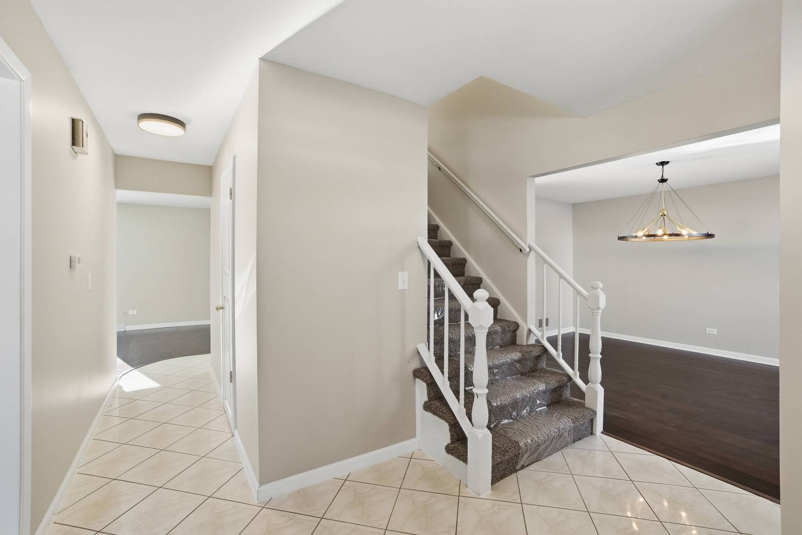 Libertyville, IL 60048,503 Roosevelt DR