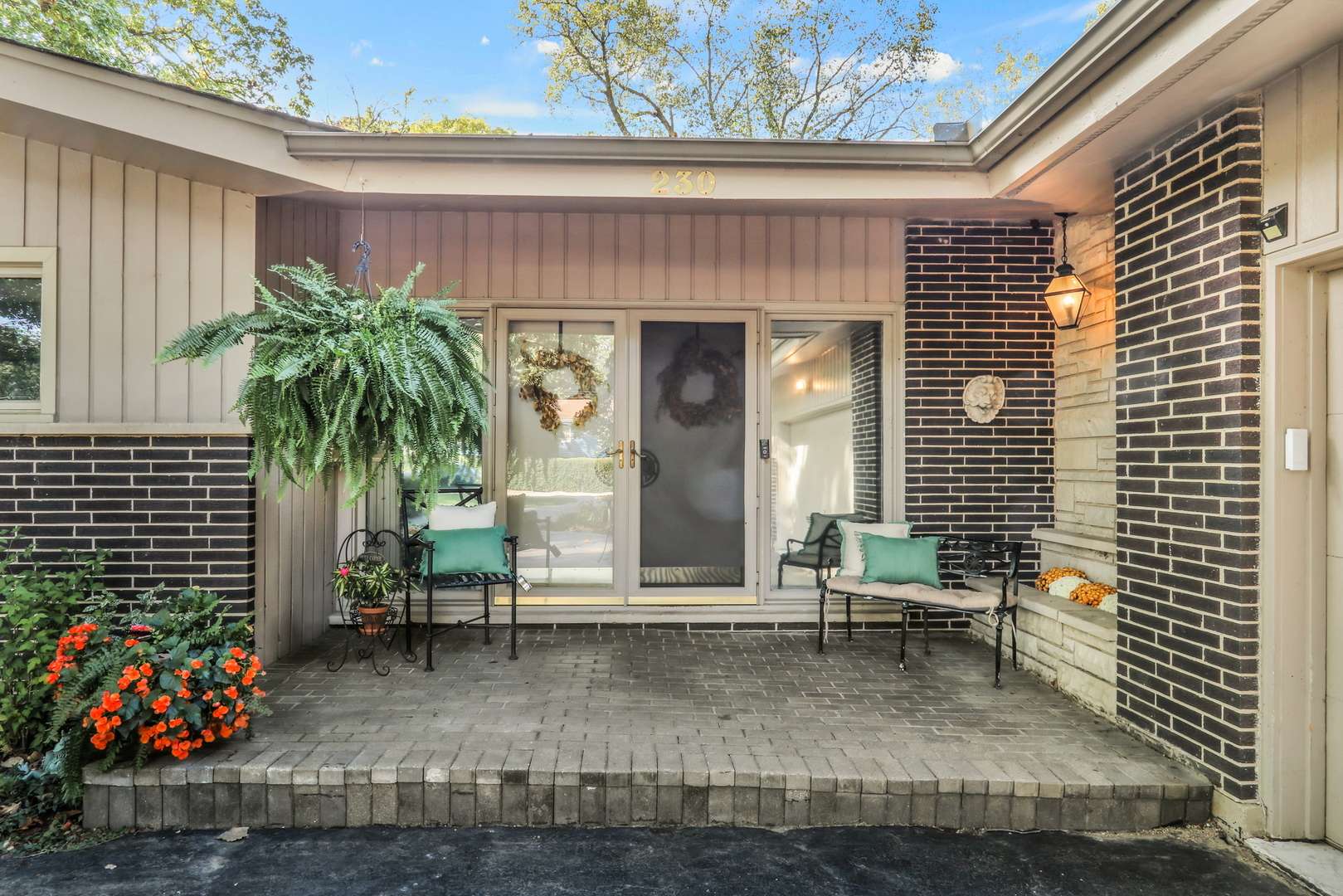 230 N Alleghany RD, Grayslake, IL 60030