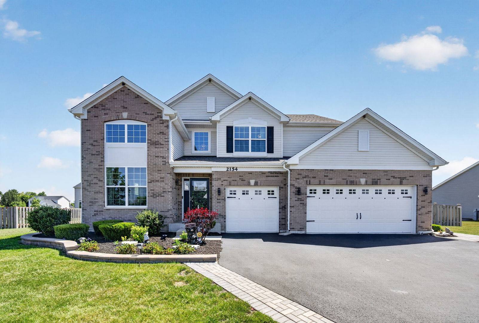 2154 Hartfield AVE, Yorkville, IL 60560