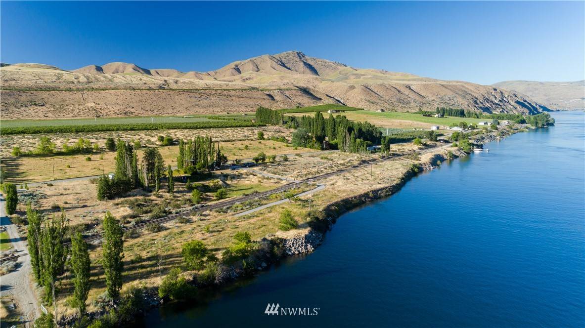 Chelan, WA 98816,418 Stayman Flats RD