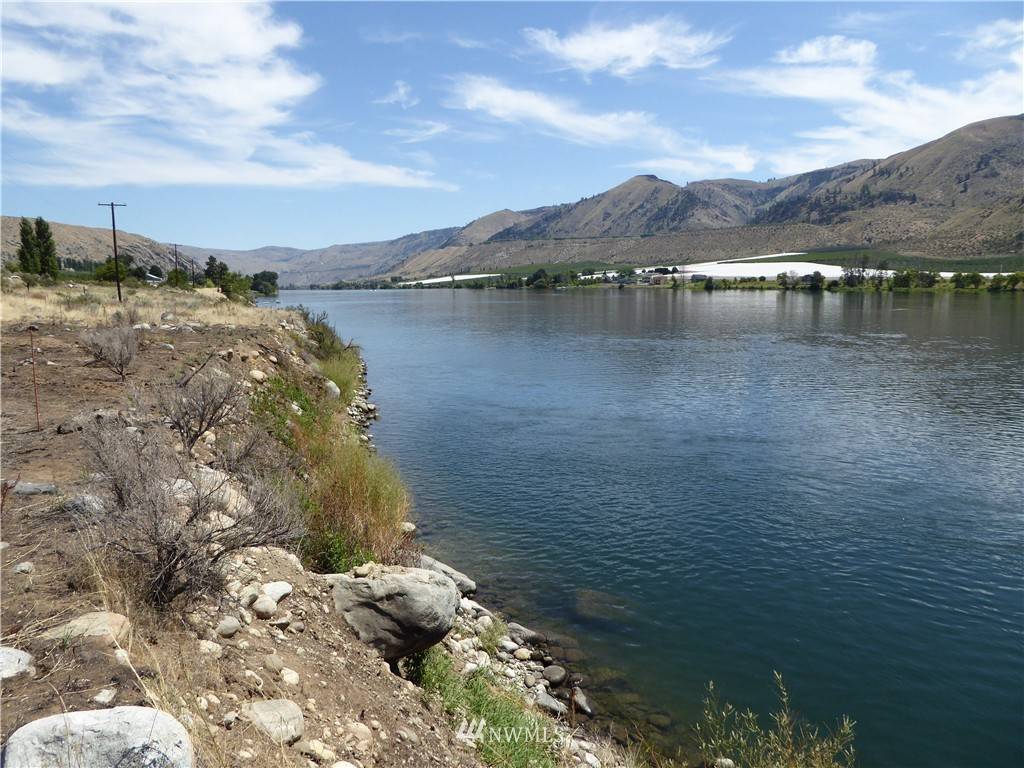 Chelan, WA 98816,109 A Faulkenberry LN