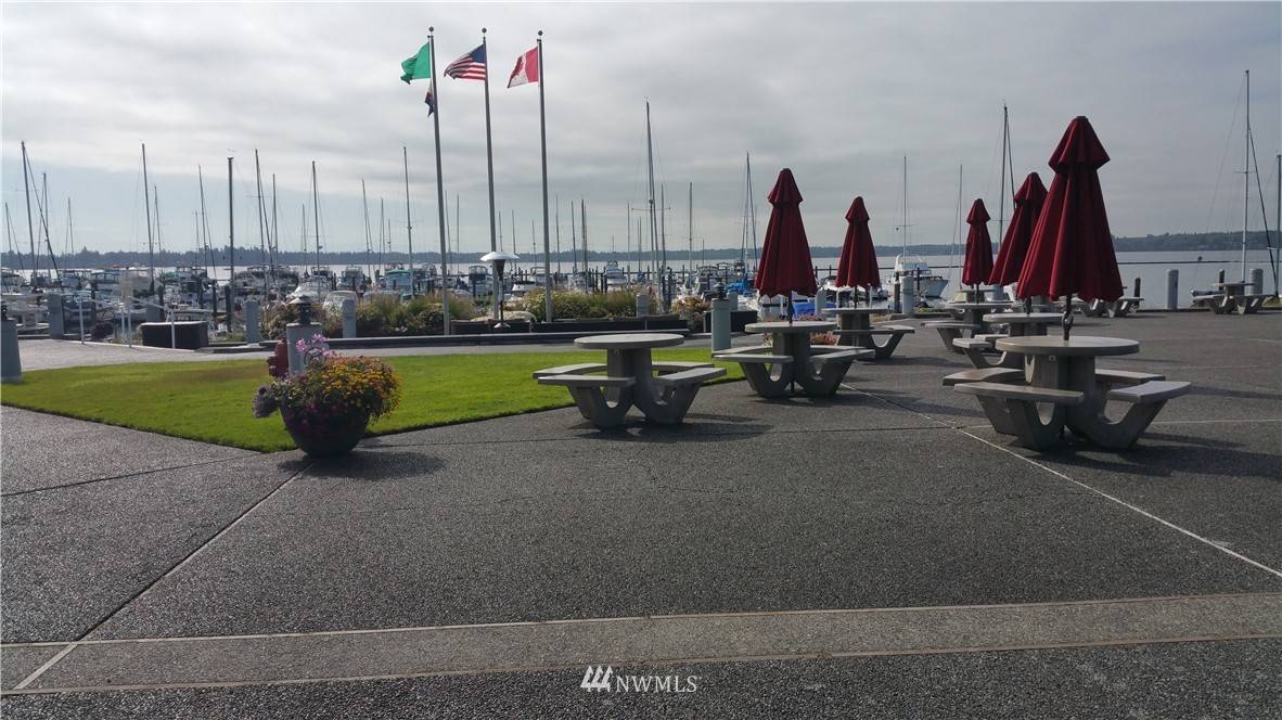 Blaine, WA 98230,9540 Semiahmoo Pkwy #D-4