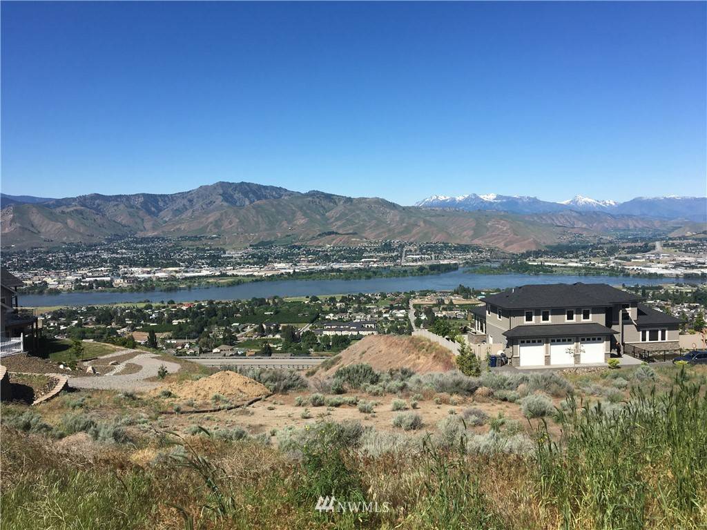 East Wenatchee, WA 98802,2565 Fancher Landing