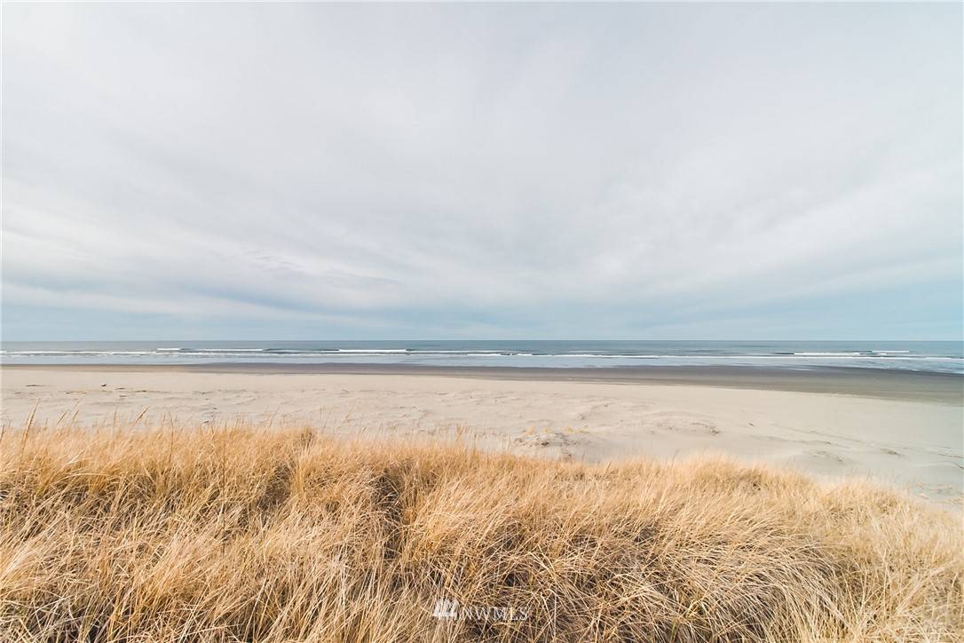 Ocean Park, WA 98640,35001 J PL