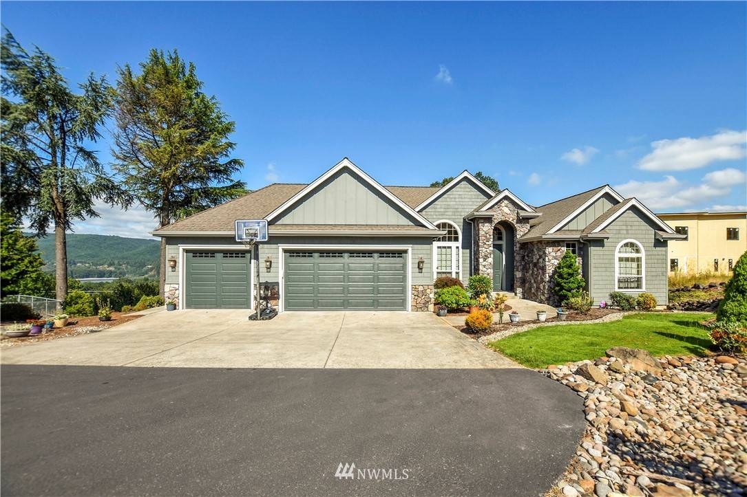Kelso, WA 98626,57 Bentley
