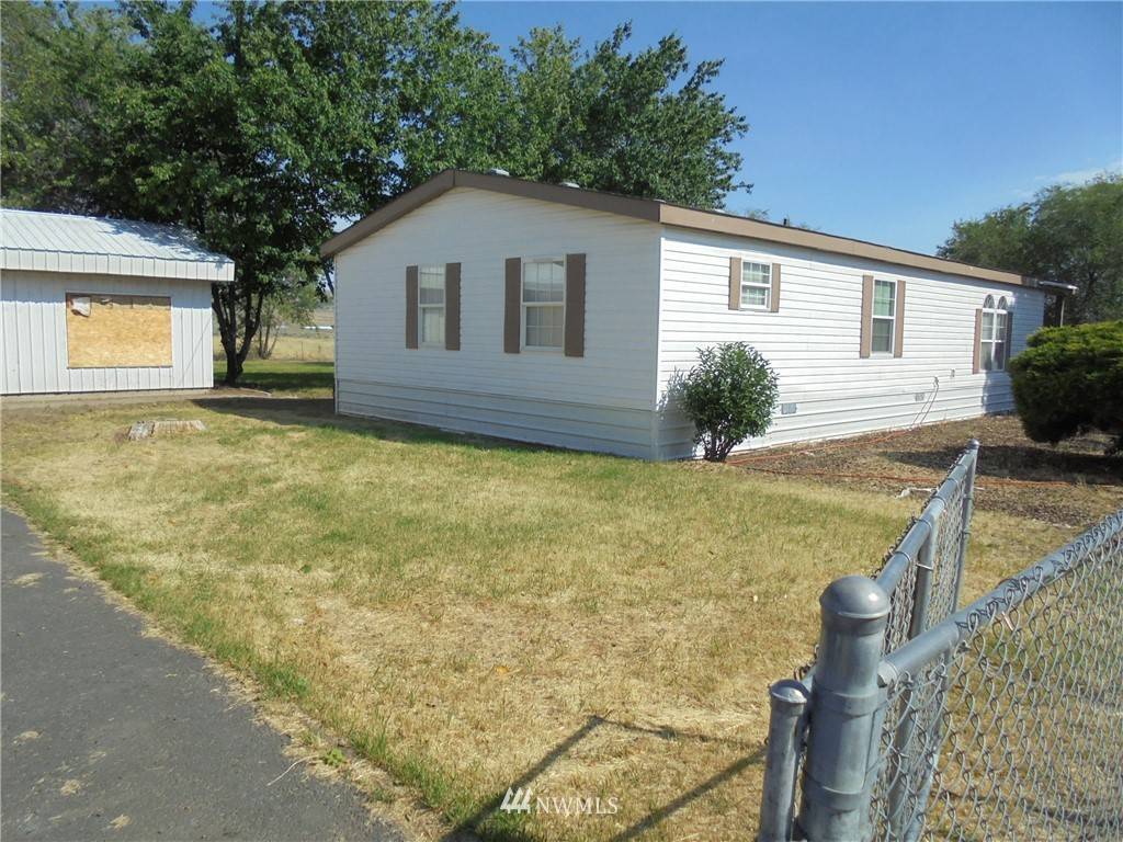 Soap Lake, WA 98851,74 NW Adrian AVE