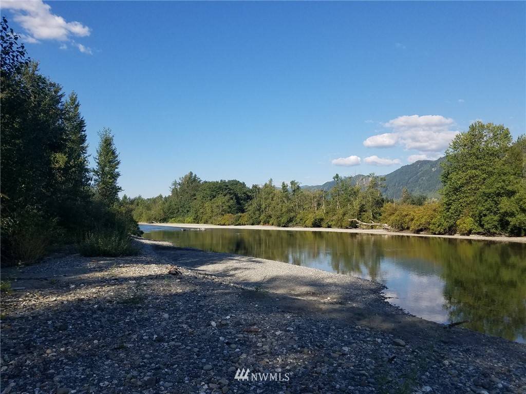 Deming, WA 98244,5255 Potter RD