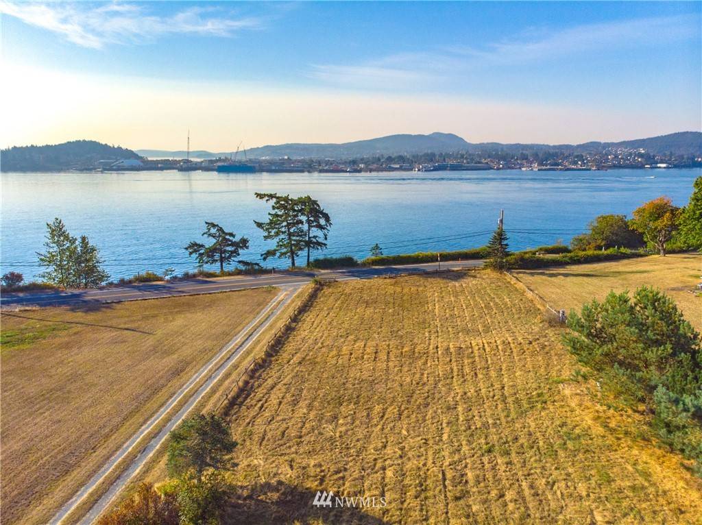 Anacortes, WA 98221,5883 S Shore RD