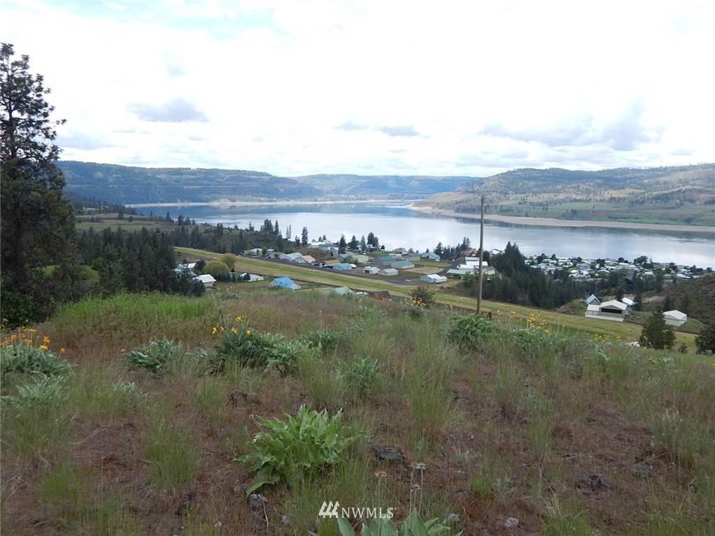 Seven Bays, WA 99122,30425 River Bend LN