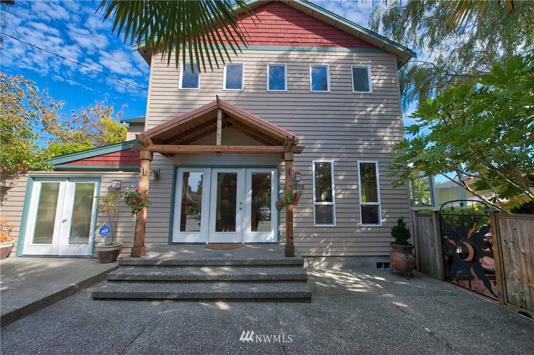 Anacortes, WA 98221,1215 G AVE