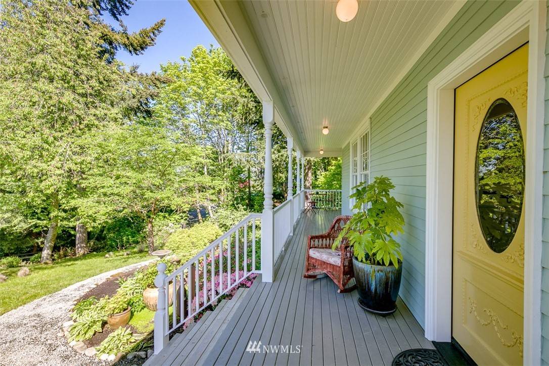 Bainbridge Island, WA 98110,5940 Rose LOOP NE