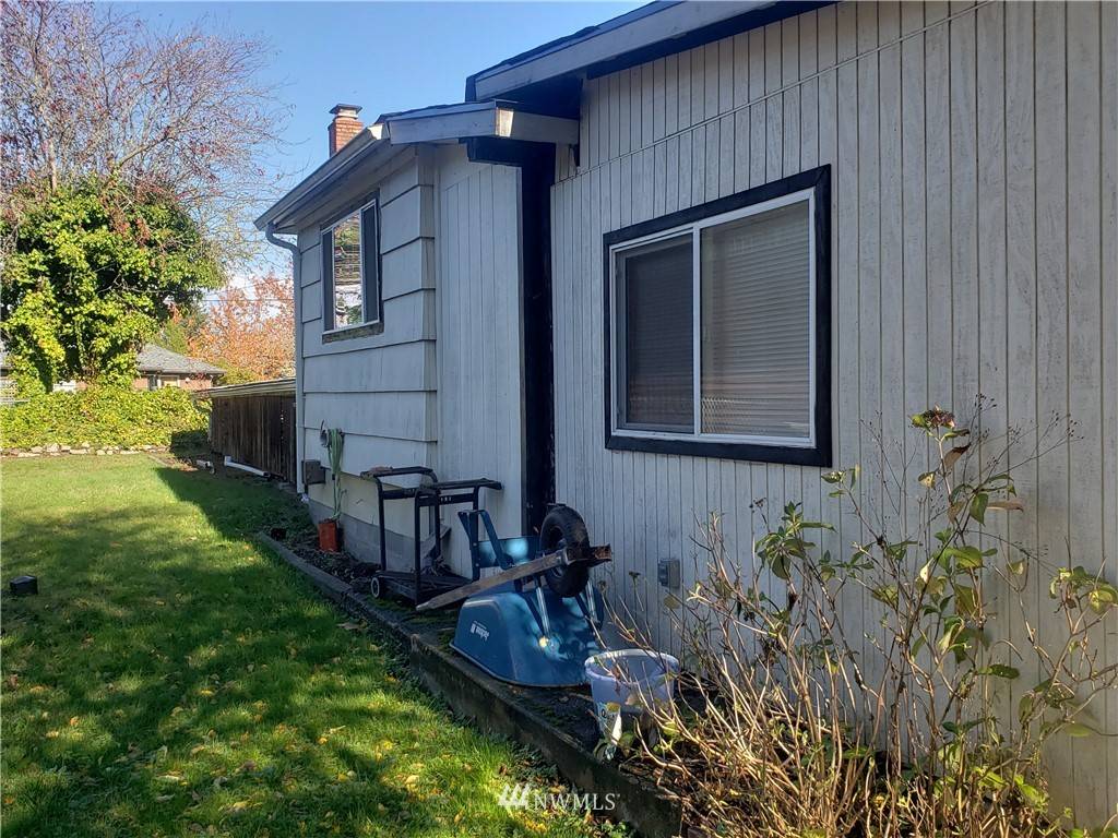 Port Orchard, WA 98366,824 Dwight ST