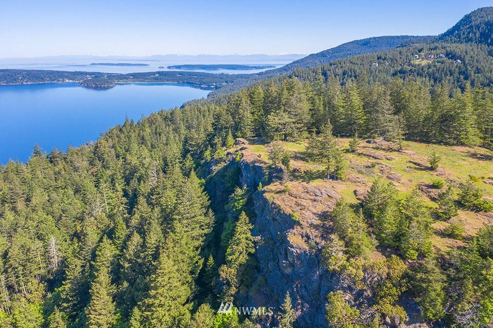 Orcas Island, WA 98279,626 Shadow Road