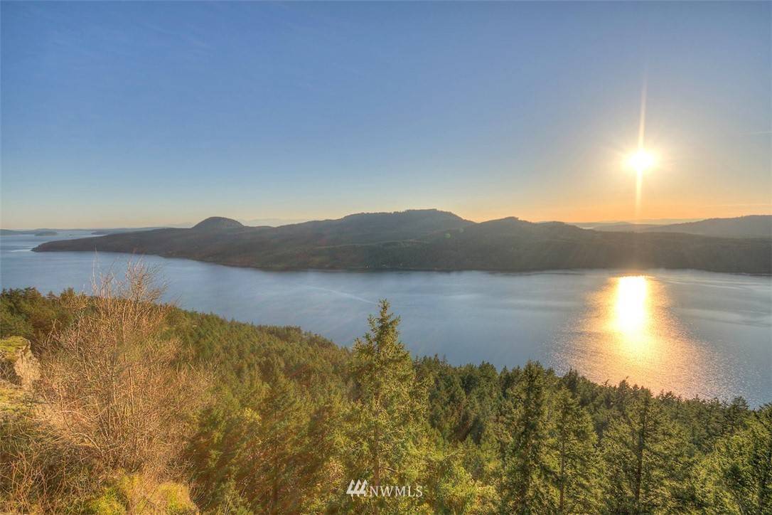 Orcas Island, WA 98279,626 Shadow Road