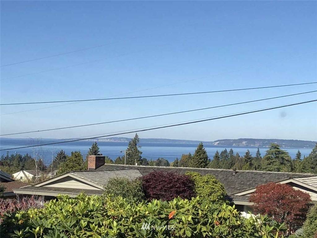 Edmonds, WA 98020,1120 Edmonds ST