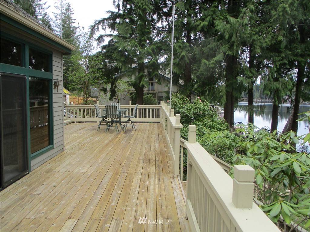 Grapeview, WA 98546,1230 E Mason Lake DR S