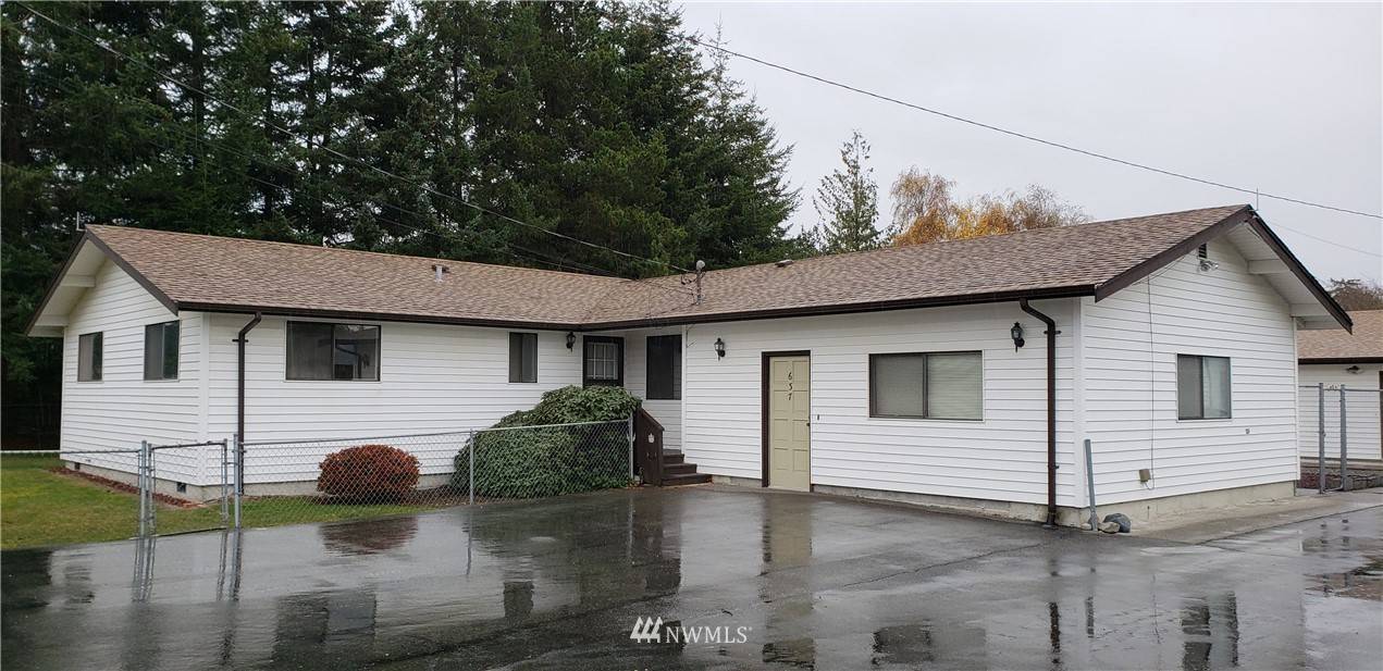 Oak Harbor, WA 98277,637 NE 7th AVE