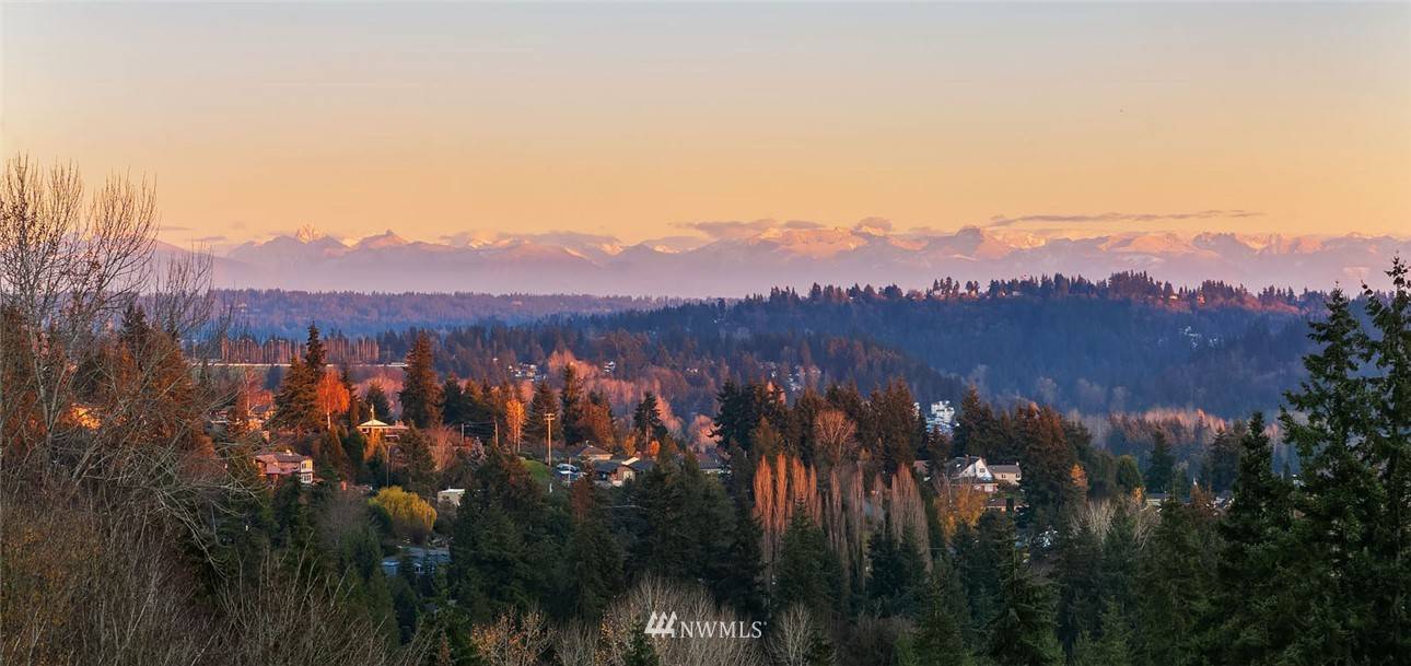 Lake Forest Park, WA 98155,18711 55th AVE NE