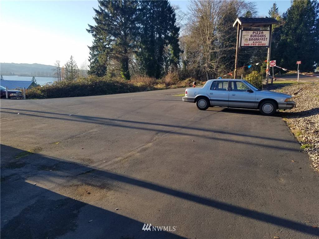 Cathlamet, WA 98612,380 Una AVE