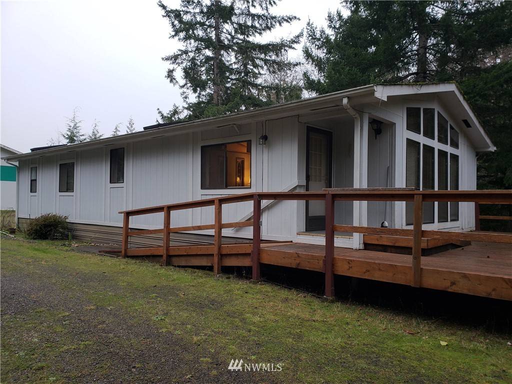 Shelton, WA 98584,1551 E Phillips Lake Loop RD