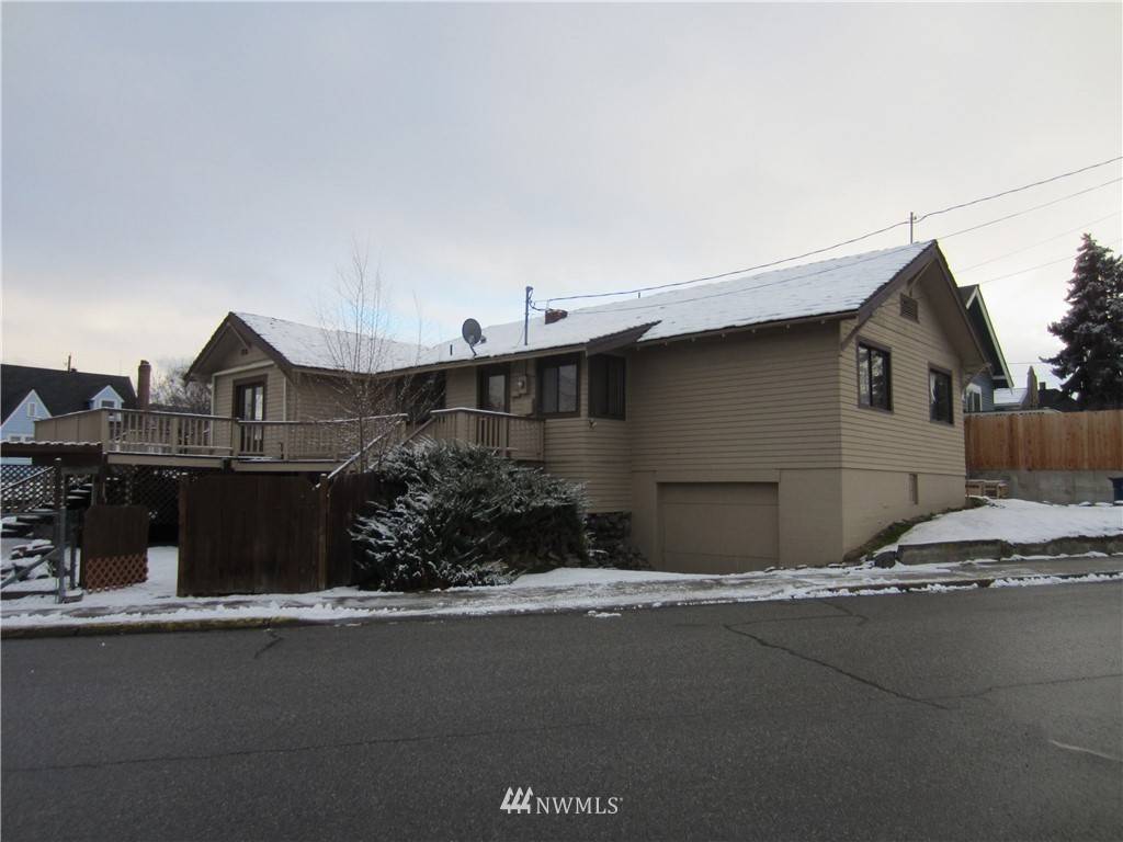 Wenatchee, WA 98801,706 Kittitas ST