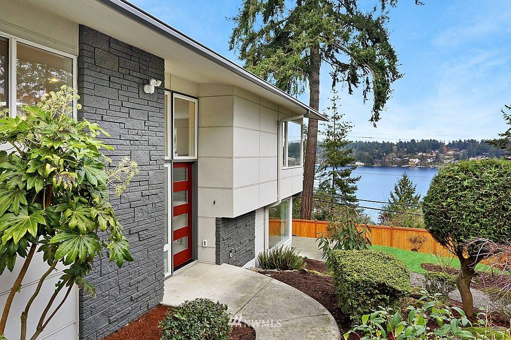 Mercer Island, WA 98040,3050 90th PL SE
